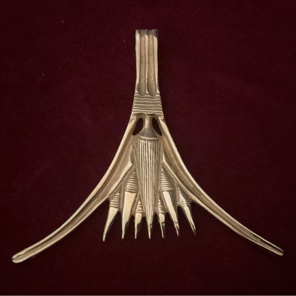 🌺 1976 Signed Lotus Pendant by Metropolitan Meusem of Arts King Tut’s Exhibit